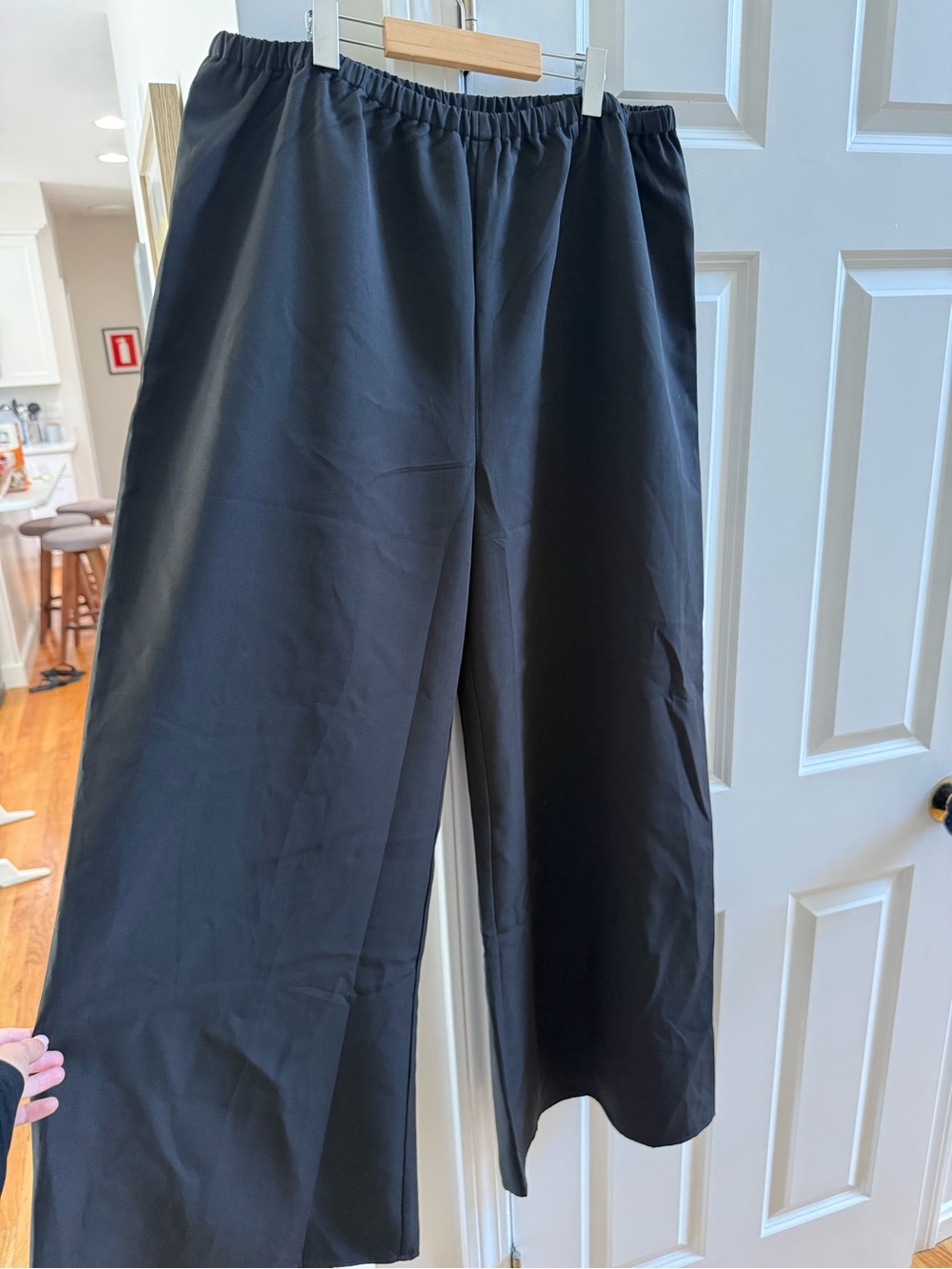 Pomander Place Women's Black Wide-Leg Elastic Waist Pants NWT